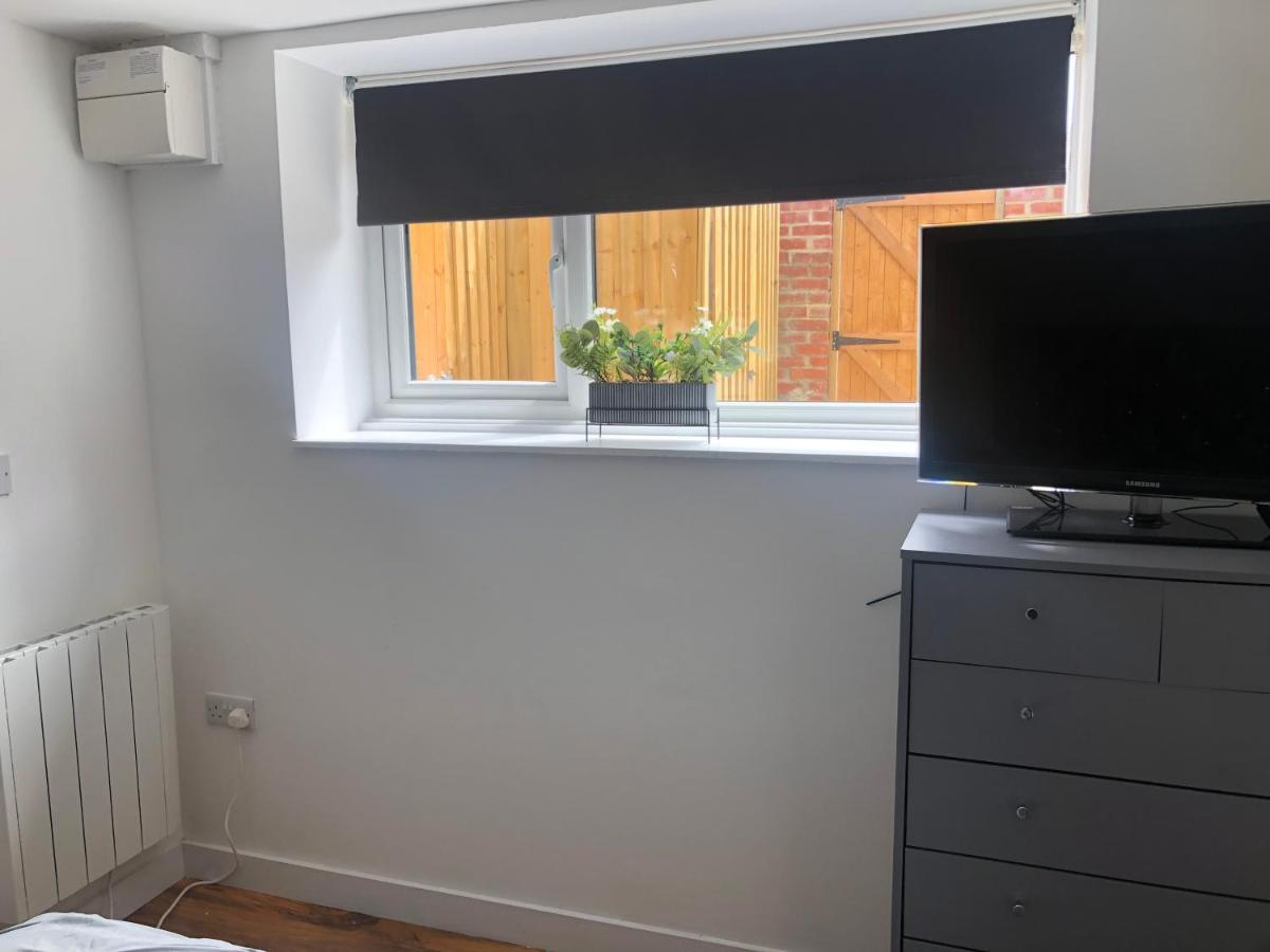 Exclusive Modern Decorated 1 Bedroom Detached Studio Newport  Exterior photo